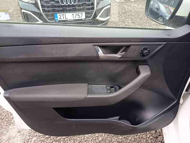 ŠKODA Fabia Combi 1,2TSI Ambition ČR 1 majitel DPH  - foto 18