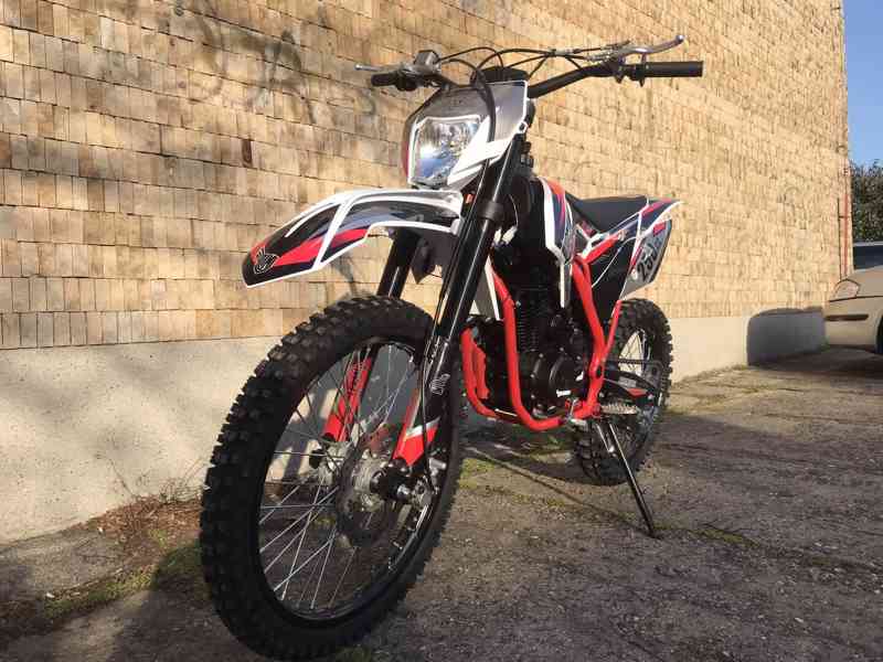 Pitbike Leramotors Killer 250cc 21/18 červená - foto 3