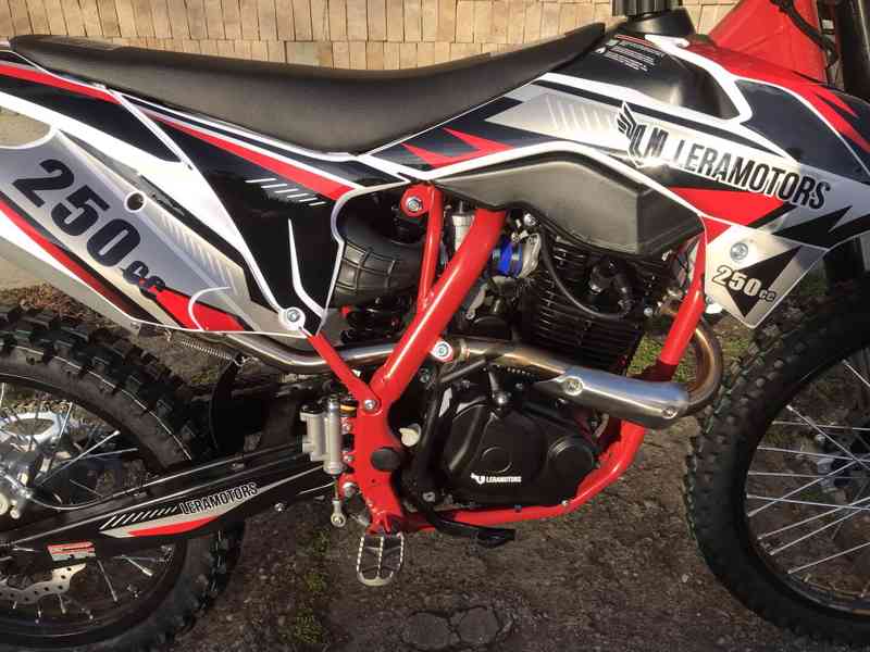 Pitbike Leramotors Killer 250cc 21/18 červená - foto 5