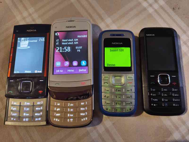 Tlačítkové mobilní telefony Nokia č.2 - foto 2