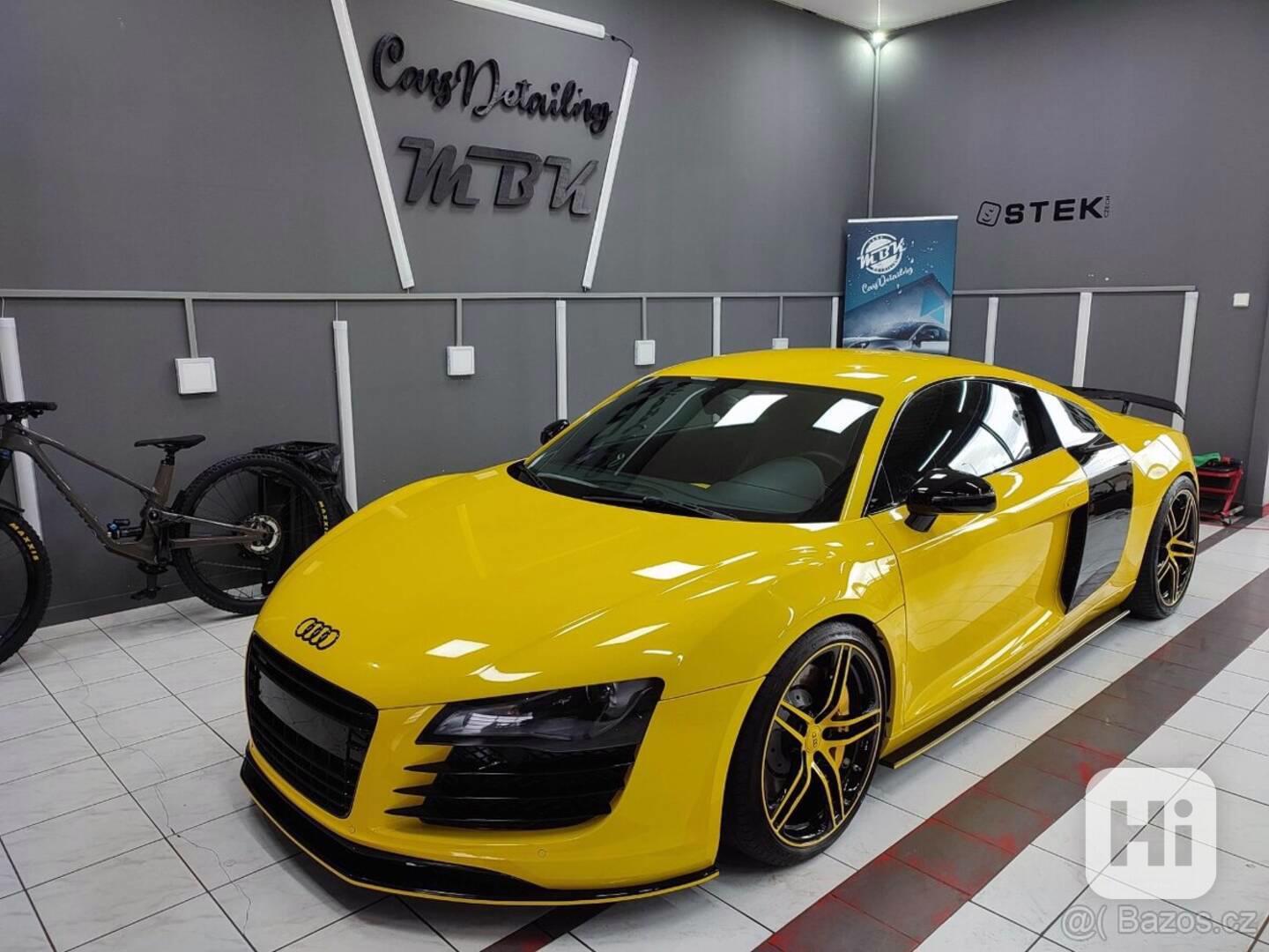 Audi R8 - foto 1