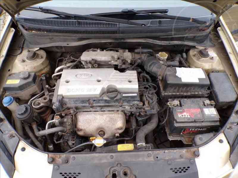 Kia Rio 1,4 16V KLIMATIZACE - foto 13