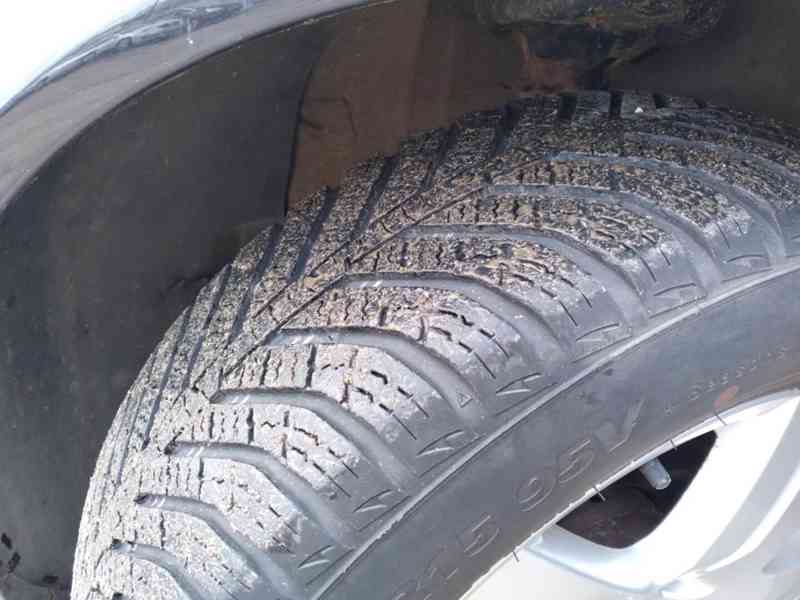 VOLKSWAGEN GOLF 1.4 SPECIAL KLIMA - foto 31