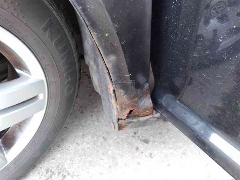 VOLKSWAGEN GOLF 1.4 SPECIAL KLIMA - foto 32