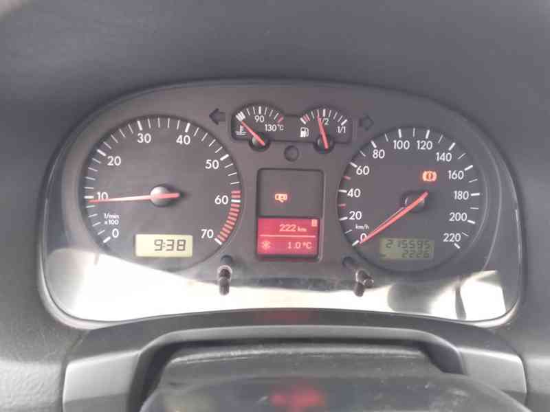 VOLKSWAGEN GOLF 1.4 SPECIAL KLIMA - foto 16