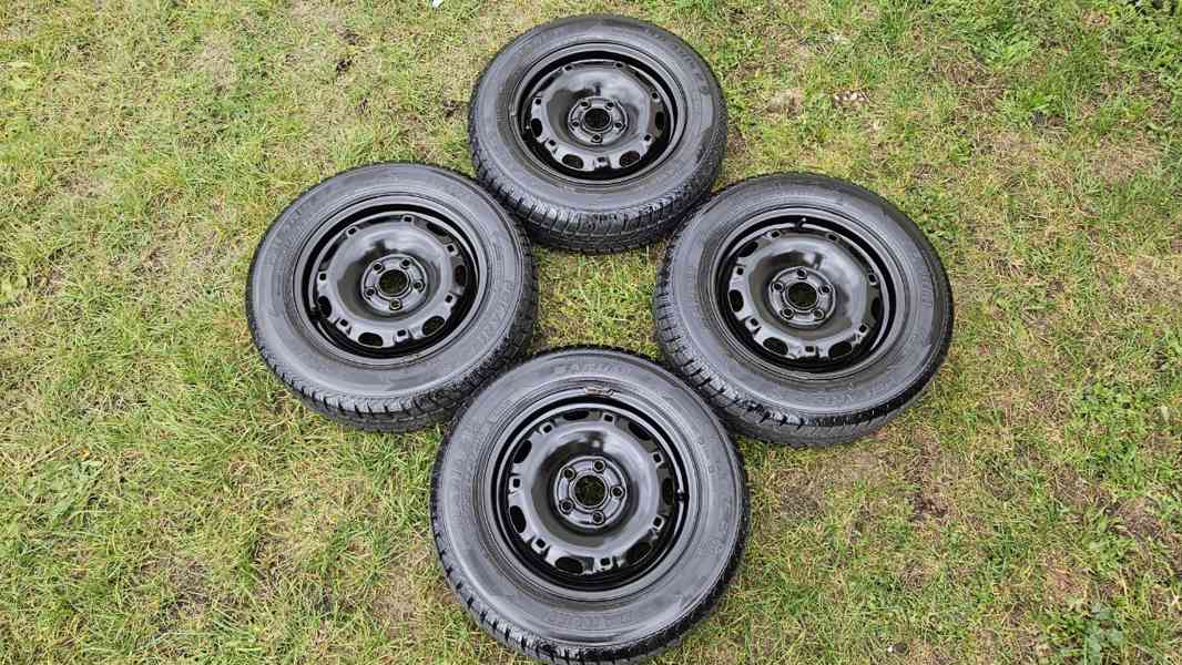 Škoda Fabia zimní pneumatiky 165/70R14 disky 5Jx14 5x100 - foto 2