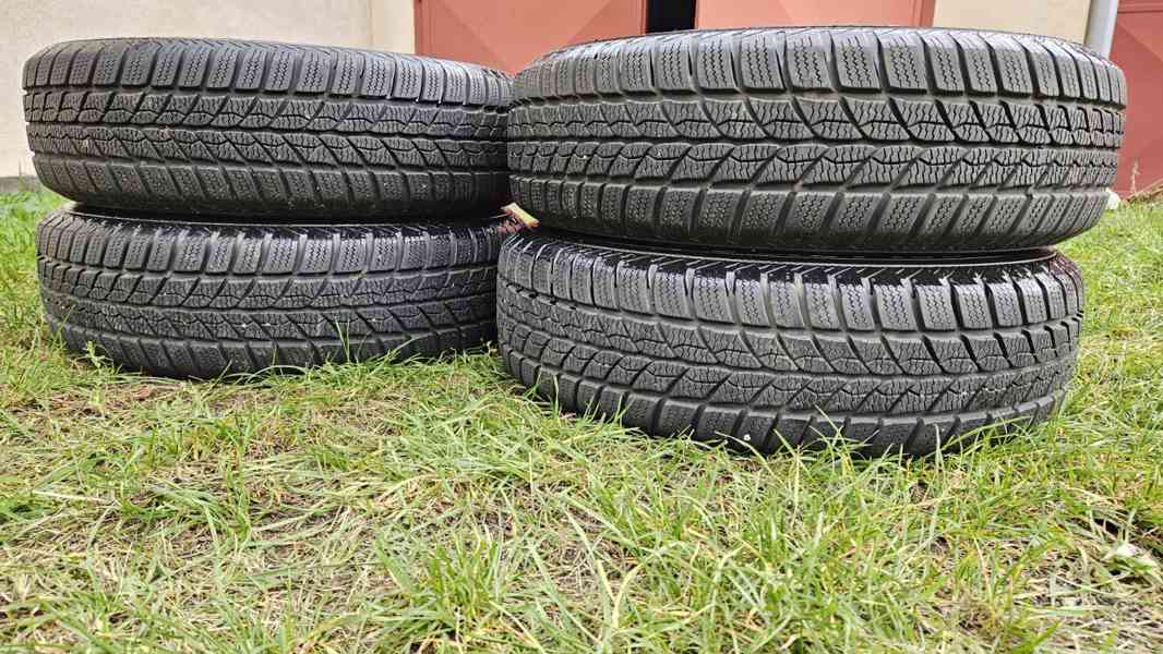 Škoda Fabia zimní pneumatiky 165/70R14 disky 5Jx14 5x100 - foto 4