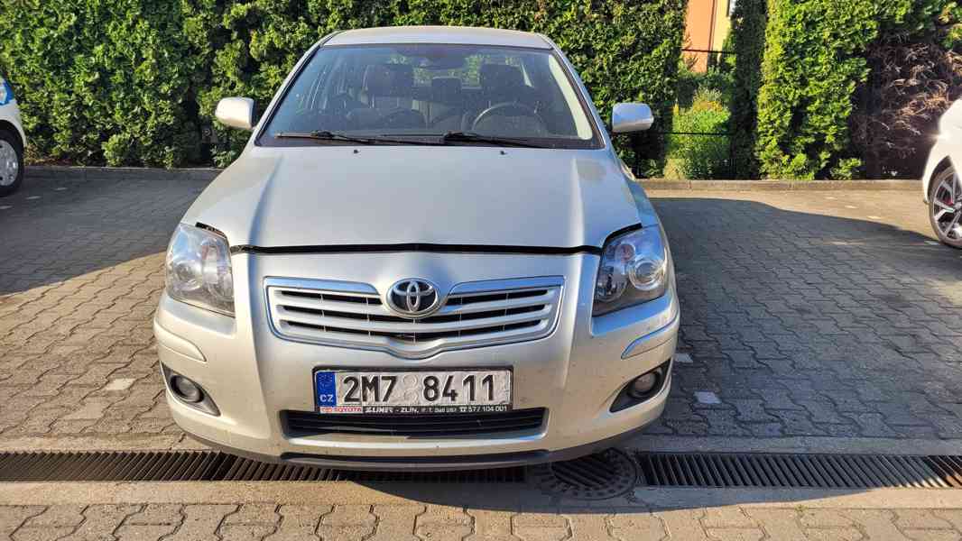 Toyota Avensis 2.0 D-4D (2007) - foto 1