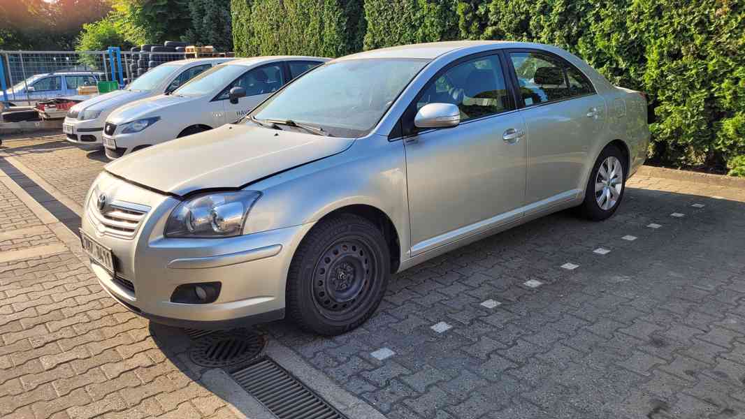 Toyota Avensis 2.0 D-4D (2007) - foto 3