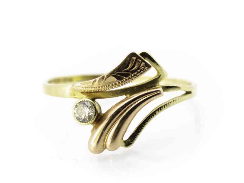 Růžovožlutý zlatý prsten, vel. 57 - foto 1