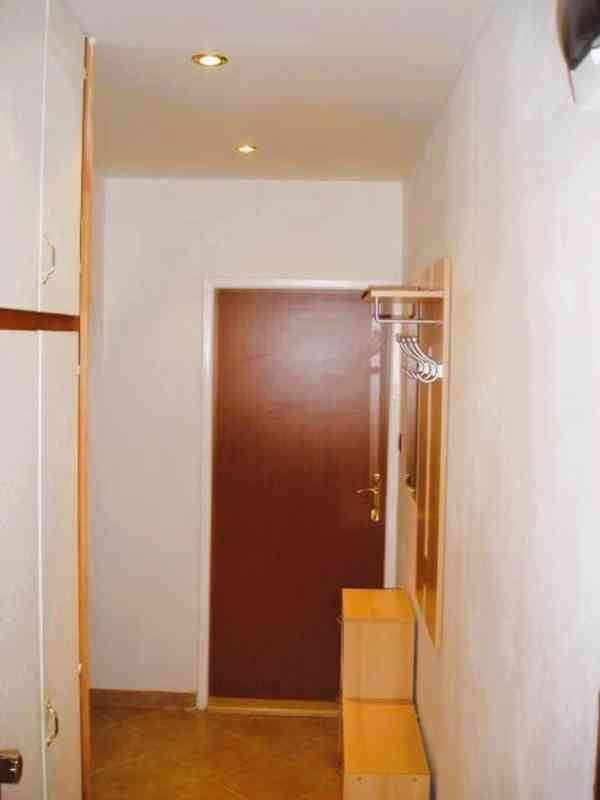 Pronájem 2+1 Praha 7 u metra - foto 2