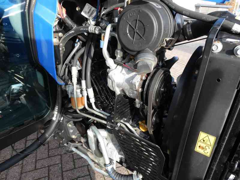 Traktor New Holland 45D 4wd CVT - foto 13