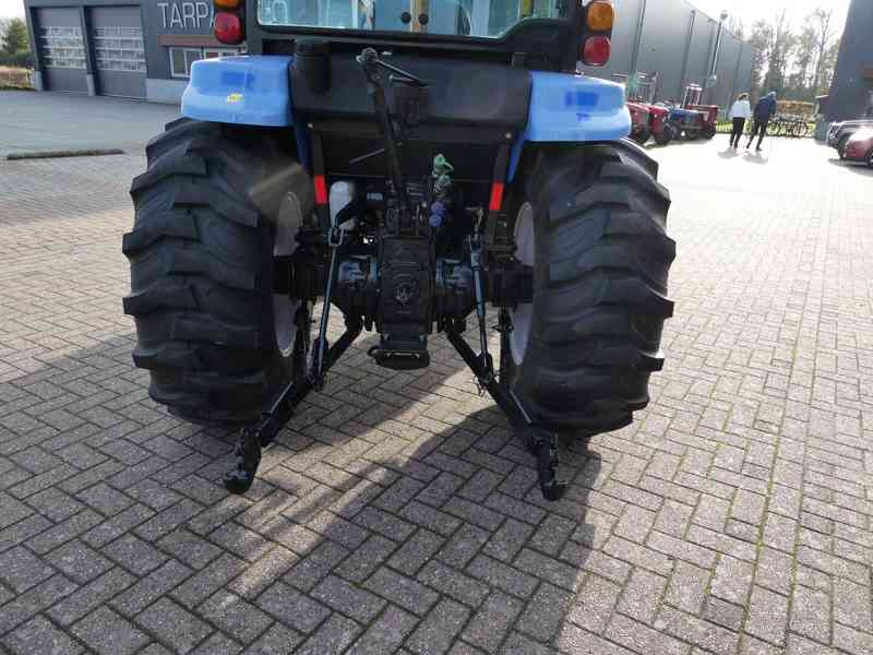 Traktor New Holland 45D 4wd CVT - foto 8