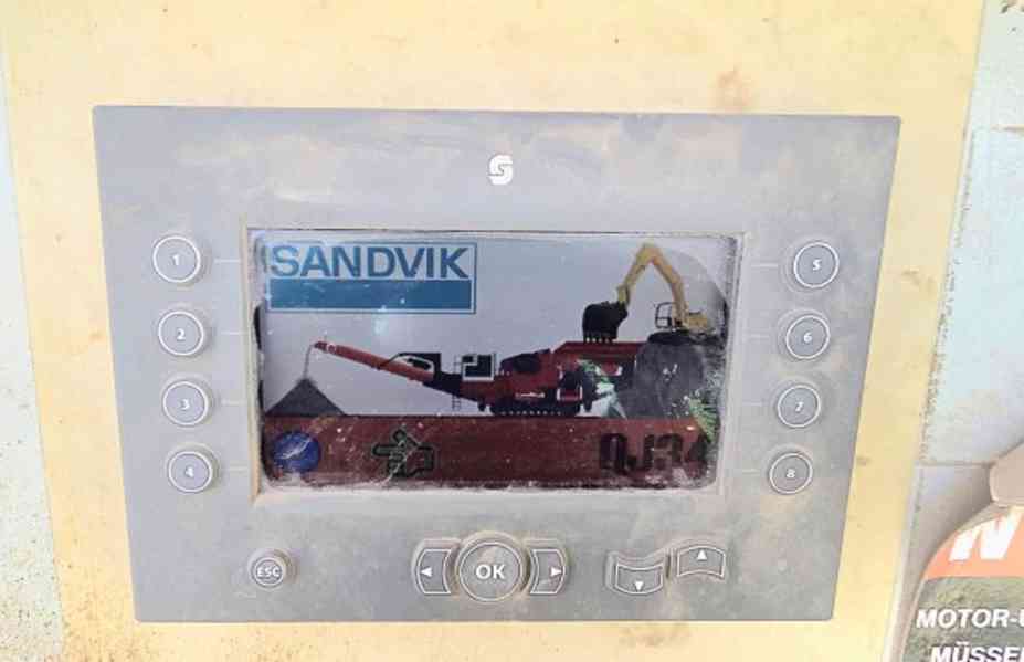 51t drtič 400t/h čelist mobil Sandvik QJ341 - foto 10