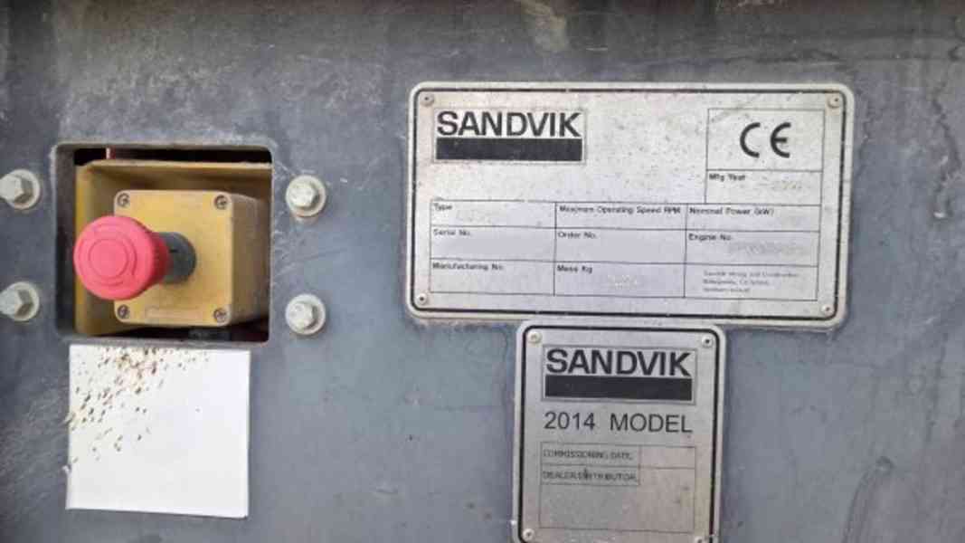 51t drtič 400t/h čelist mobil Sandvik QJ341 - foto 9