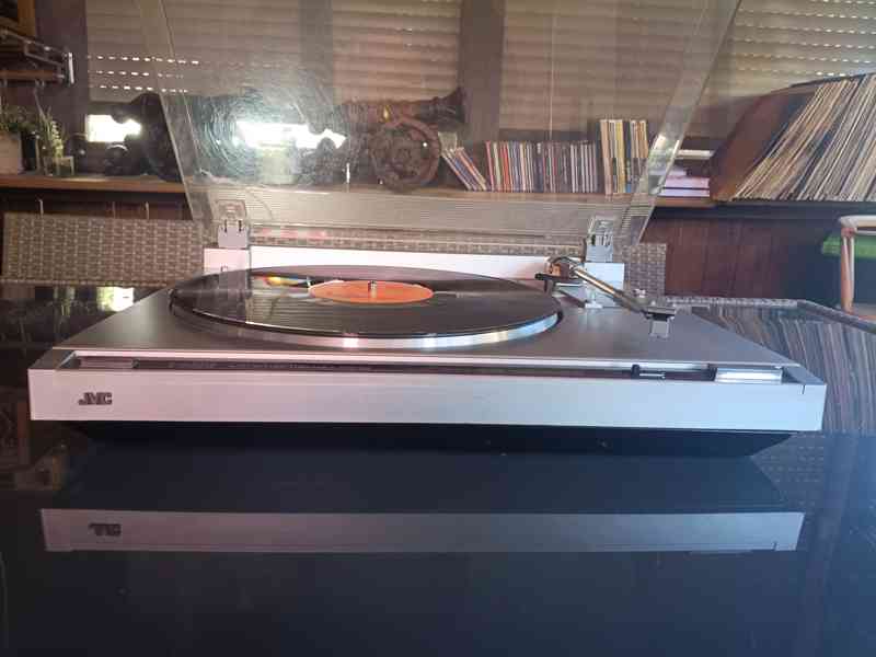 JVC L-A100   poloautomatický gramofon s řemínkovým pohonem - foto 2