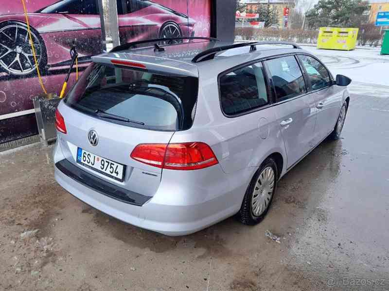 Volkswagen Passat 1,6   B7 - foto 5