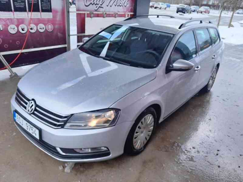 Volkswagen Passat 1,6   B7 - foto 6