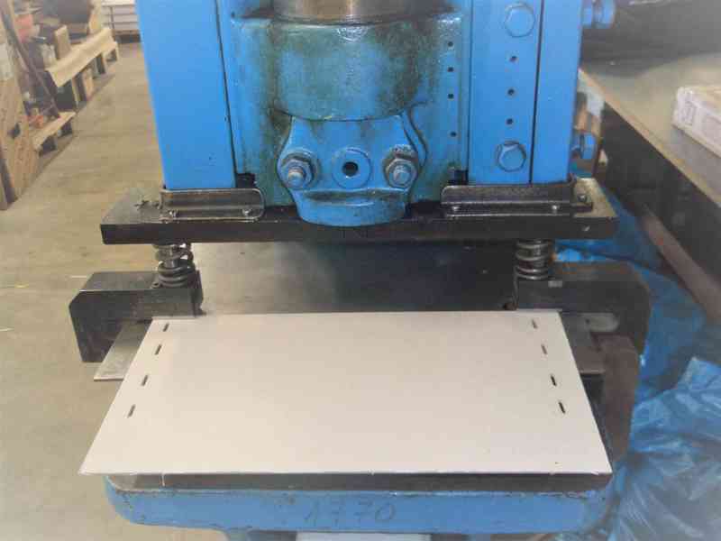 vysekávací lis - levně  - foto 4