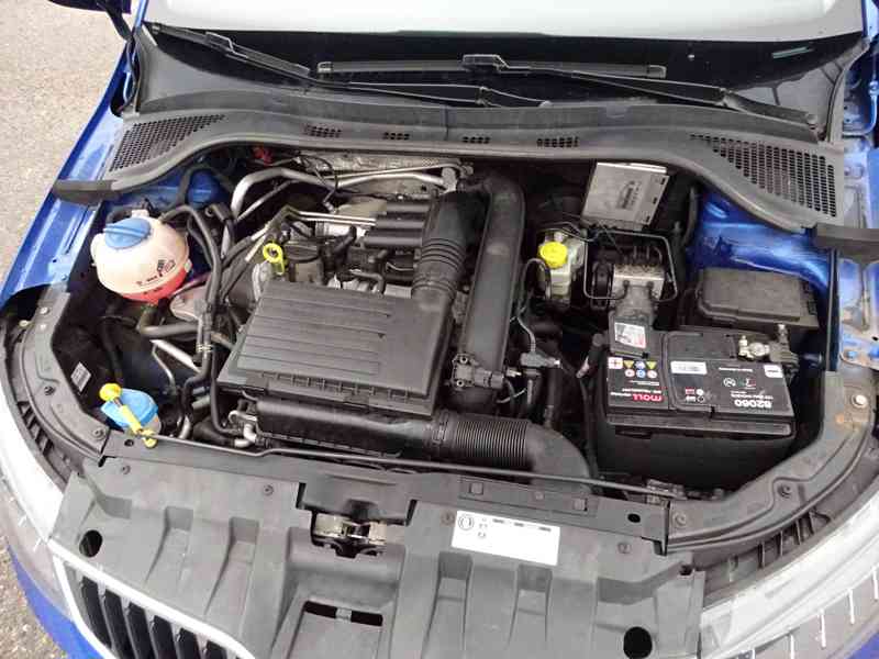 Škoda Fabia 1.2 TSI r.v.2015 (66 KW) serviska  - foto 18