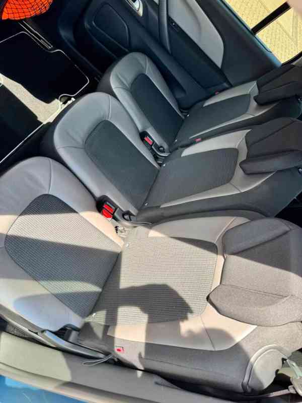 Citroën Grand C4 Picasso 1,6i benzín 115kw - foto 25
