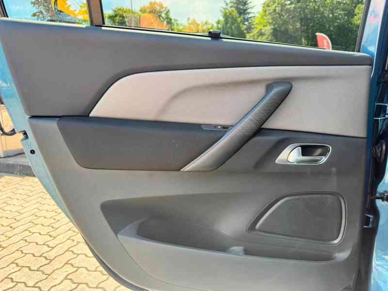Citroën Grand C4 Picasso 1,6i benzín 115kw - foto 27