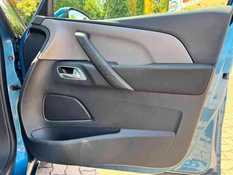 Citroën Grand C4 Picasso 1,6i benzín 115kw - foto 15