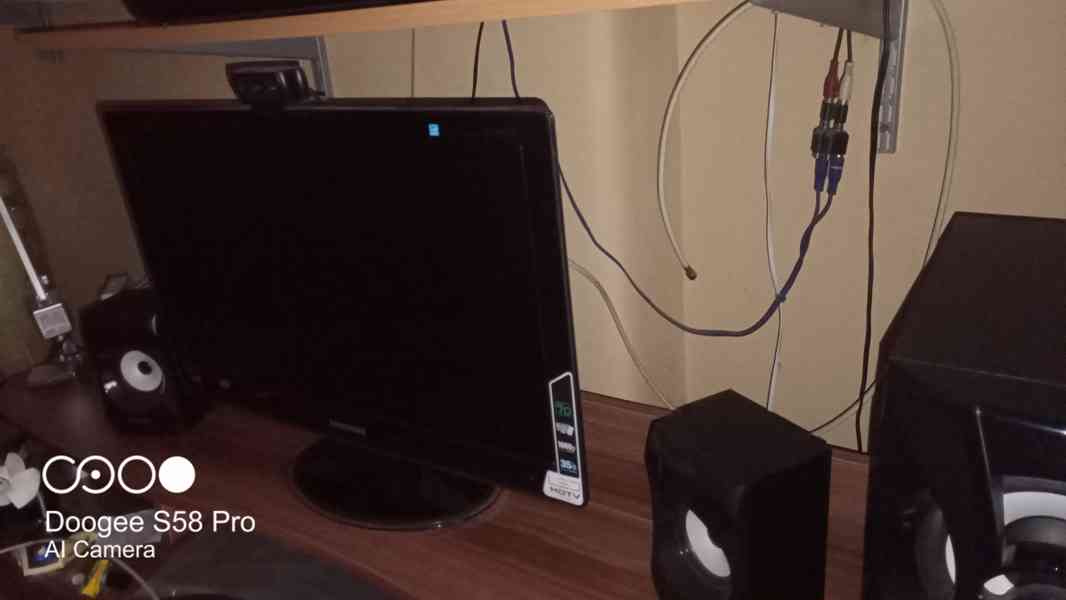 LCD monitor z TV tunerem - foto 2