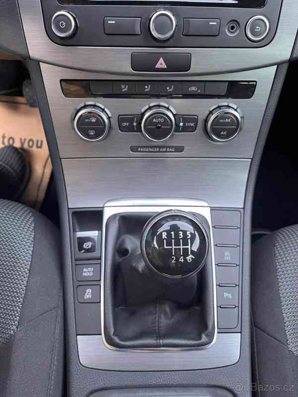 Volkswagen Passat 2,0   TDi, 2 sady kol, 2013, 308 tis - foto 11