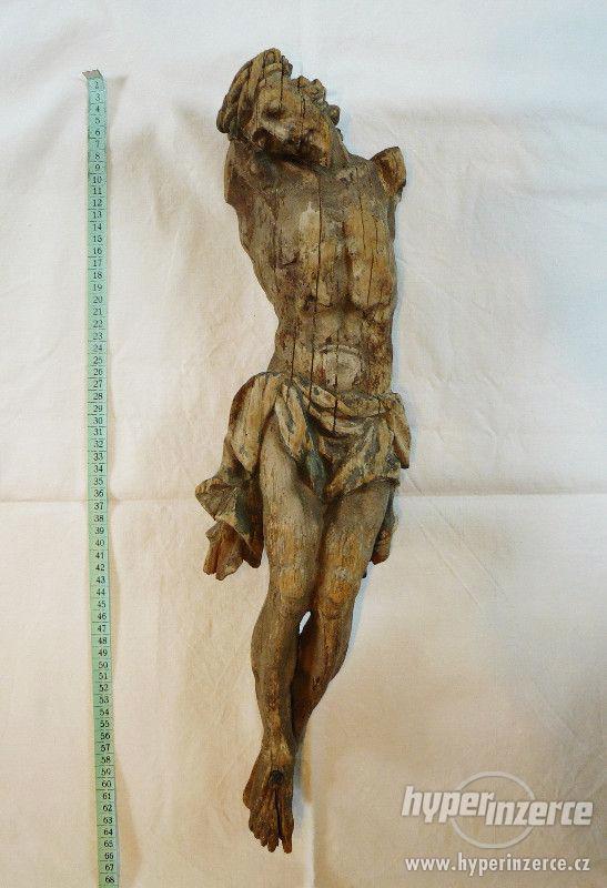 Dřevořezba Krista na kříži kolem r. 1800 - foto 6