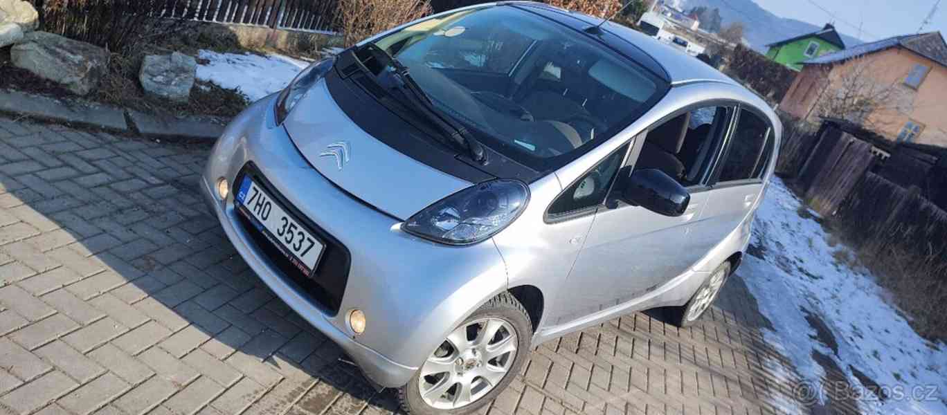 Citroën C-Zero r. v. 2013 - TOP STAV	 - foto 8