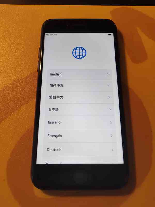 Mobilní dotykový telefon iPhone 7 32GB