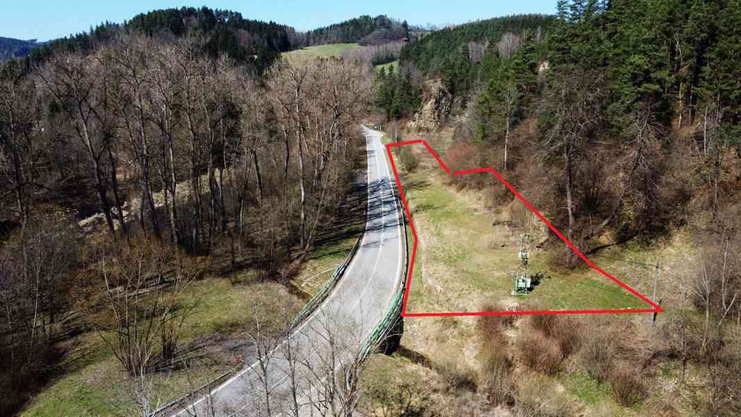 Komplex pozemků 2 063 m² se staveb. potenciálem – Dlouhá Ves - foto 2