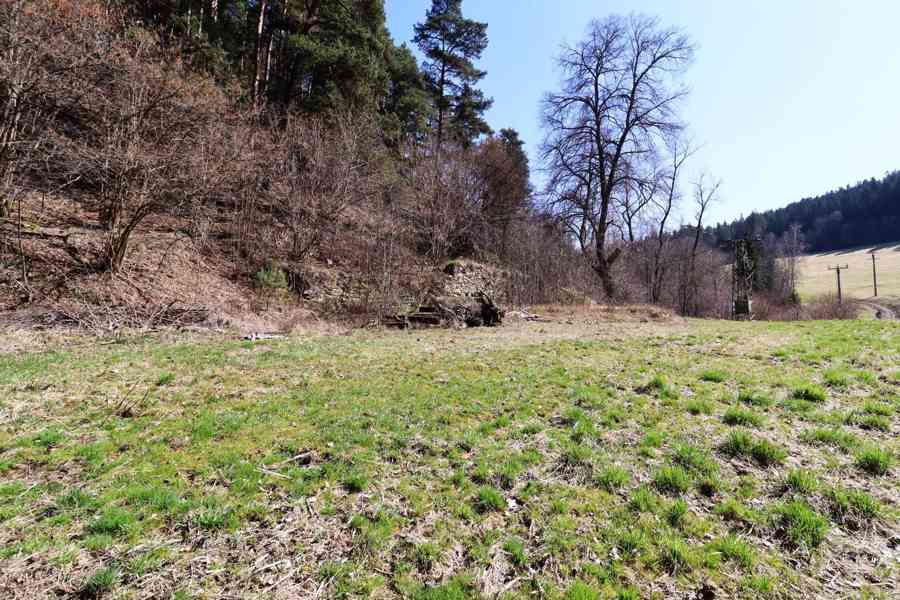Komplex pozemků 2 063 m² se staveb. potenciálem – Dlouhá Ves - foto 9