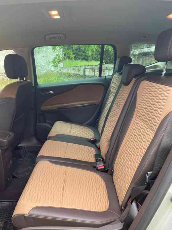 Opel Zafira Tourer - foto 2