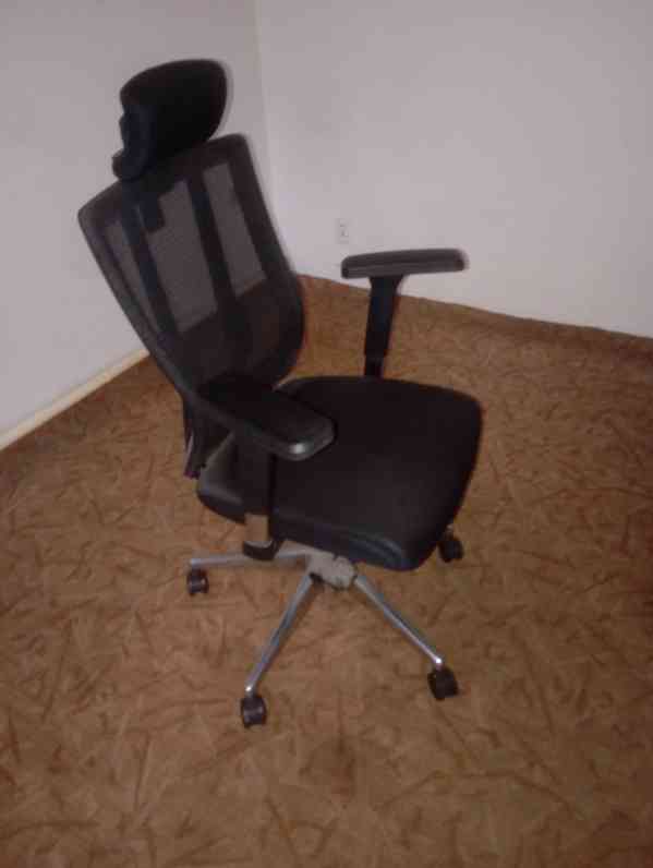Prodám kvalitní kancelářskou židli METRIM  - foto 2