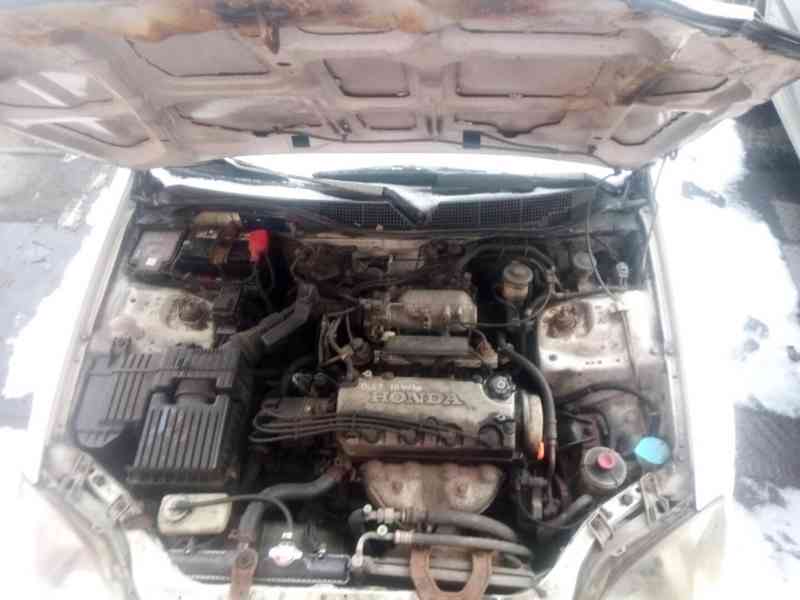 Honda Civic 6g, 1.5, 84kw, D15Z6 - foto 3