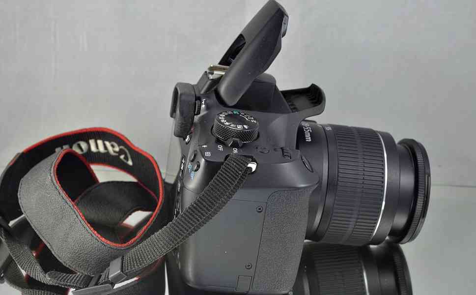 Canon EOS 1300D + EFS 18-55mm **Wi-Fi**3900 Exp. - foto 6