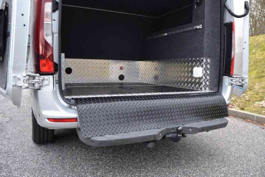 Mercedes-Benz Sprinter 317 CDi Camper vestavba, obytný auto - foto 21