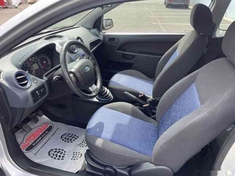 Ford Fiesta, 1,3 51kW, SERVISKA - foto 11