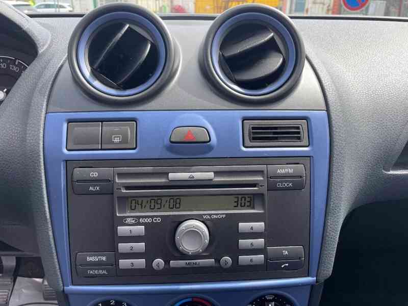 Ford Fiesta, 1,3 51kW, SERVISKA - foto 12
