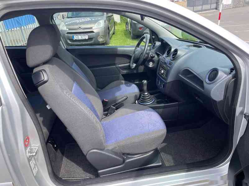 Ford Fiesta, 1,3 51kW, SERVISKA - foto 15
