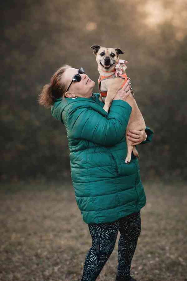 BELINKA - 10 kg, kastrovaná fenečka 11 let  - foto 5