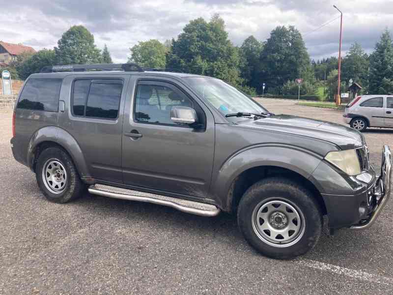 Nissan Pathfinder 2,5   2007 - foto 2
