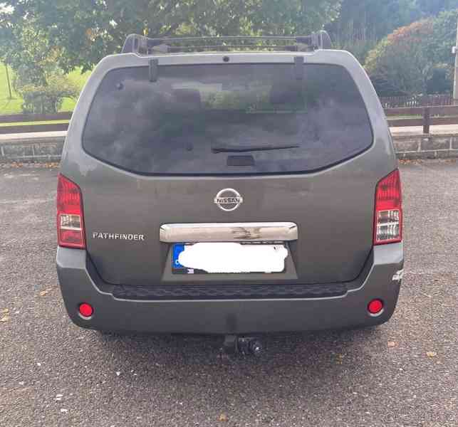 Nissan Pathfinder 2,5   2007 - foto 8