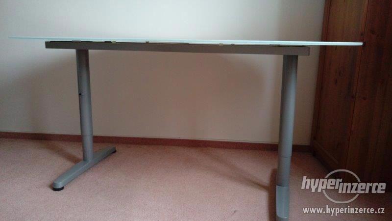 Skleněný stůl IKEA - foto 4