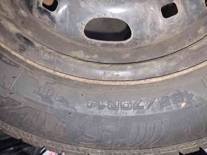 Prodám zimní pneumatiky škoda fabia 165/70/14 - foto 2