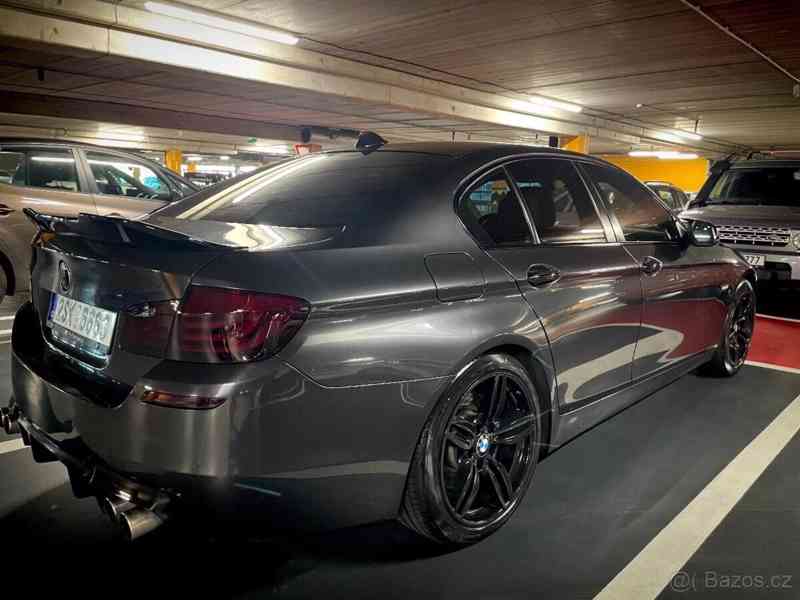 BMW Řada 5 3,0   530 f10 - foto 6