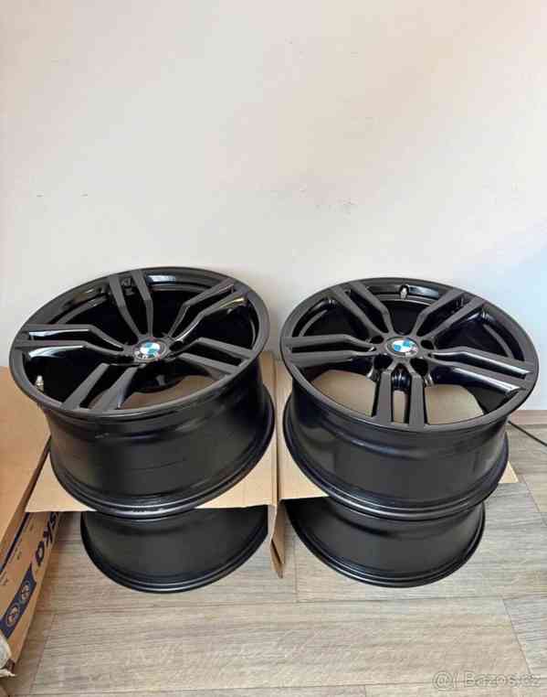 BMW Řada 5 3,0   530 f10 - foto 13