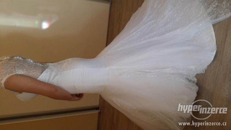 Krajkové svatební šaty vel 38, 40 - foto 4